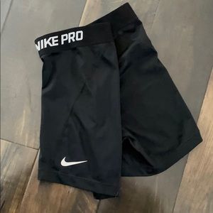 Black Nike pros